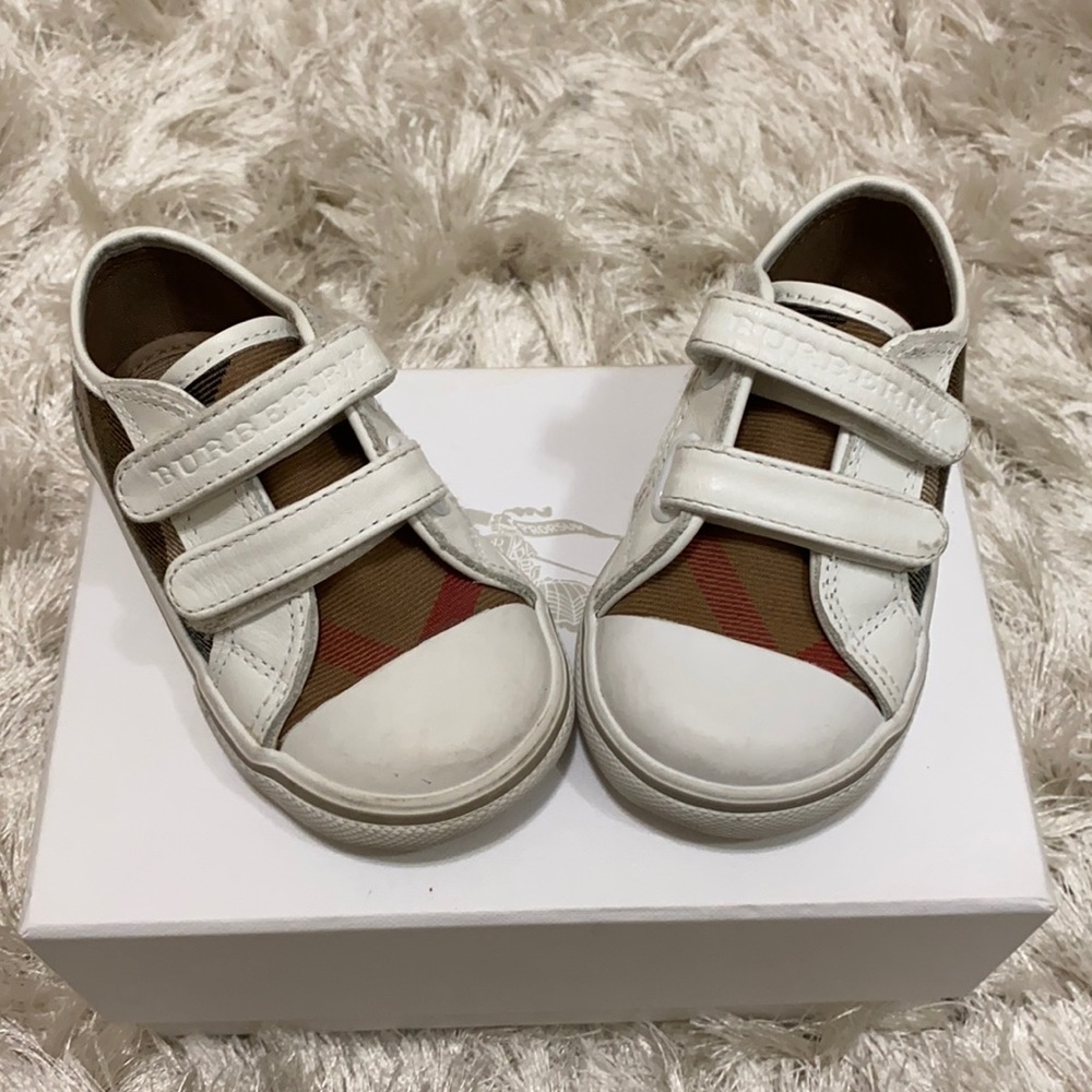 Burberry toddler shoes